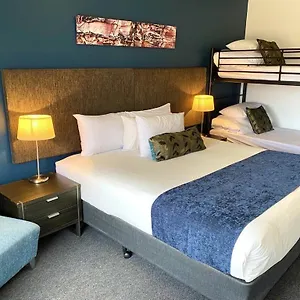 Golden Age Motor 4* Queanbeyan